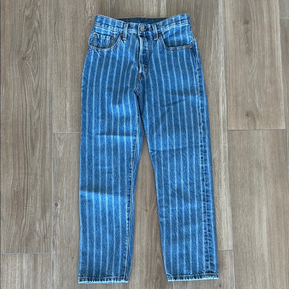 Levi's High Rise Blue Jeans with Striped Pattern
